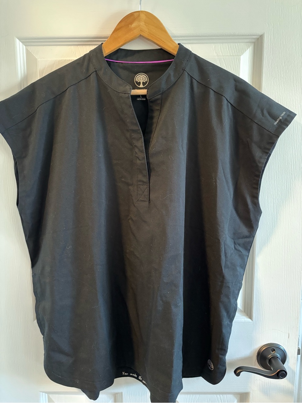 Healing Hands Journey Mandarin Collar scrub top